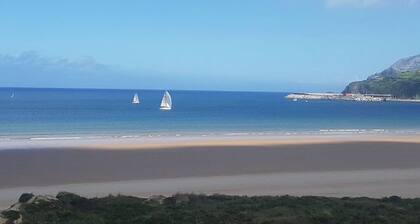 LAREDO Magnifico LUJO 1 ° LINEA DE PLAYA 2 GARAJES