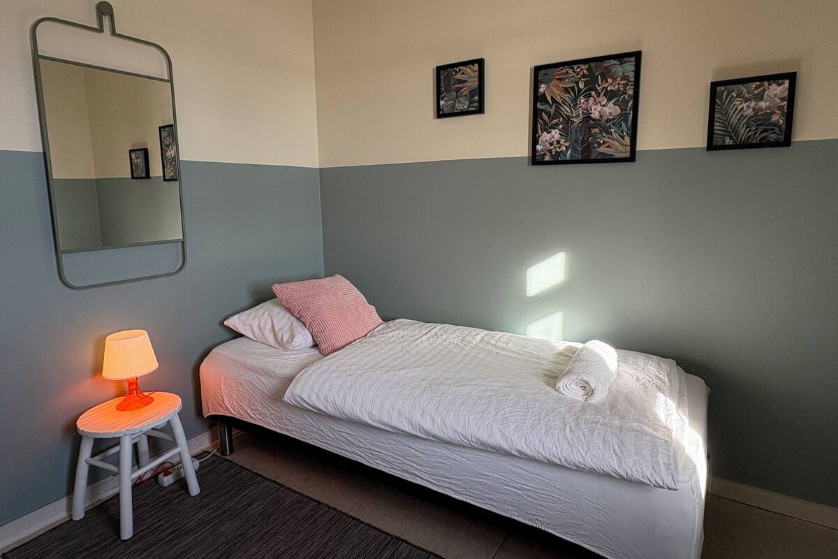 Kamar Single Standar | Wi-Fi gratis dan seprai linen