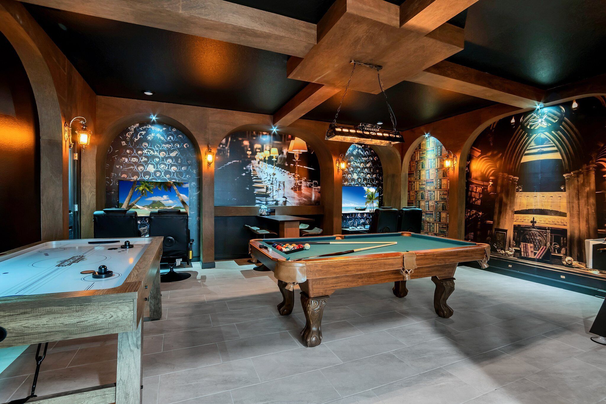 Storey Lake 9 BR Villa With Games Room and Theater