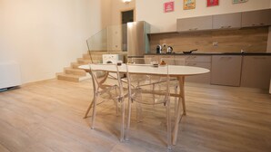 Comfort-huoneisto, 1 makuuhuone | Ruokailu omassa huoneessa