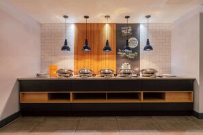 Desayuno buffet incluido todos los días 