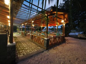 Restaurant - Village Hideaways & Spas (Fulhadhoo)
