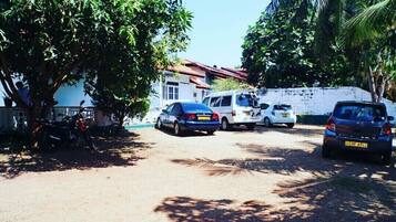 Enceinte de lâhĂ©bergement