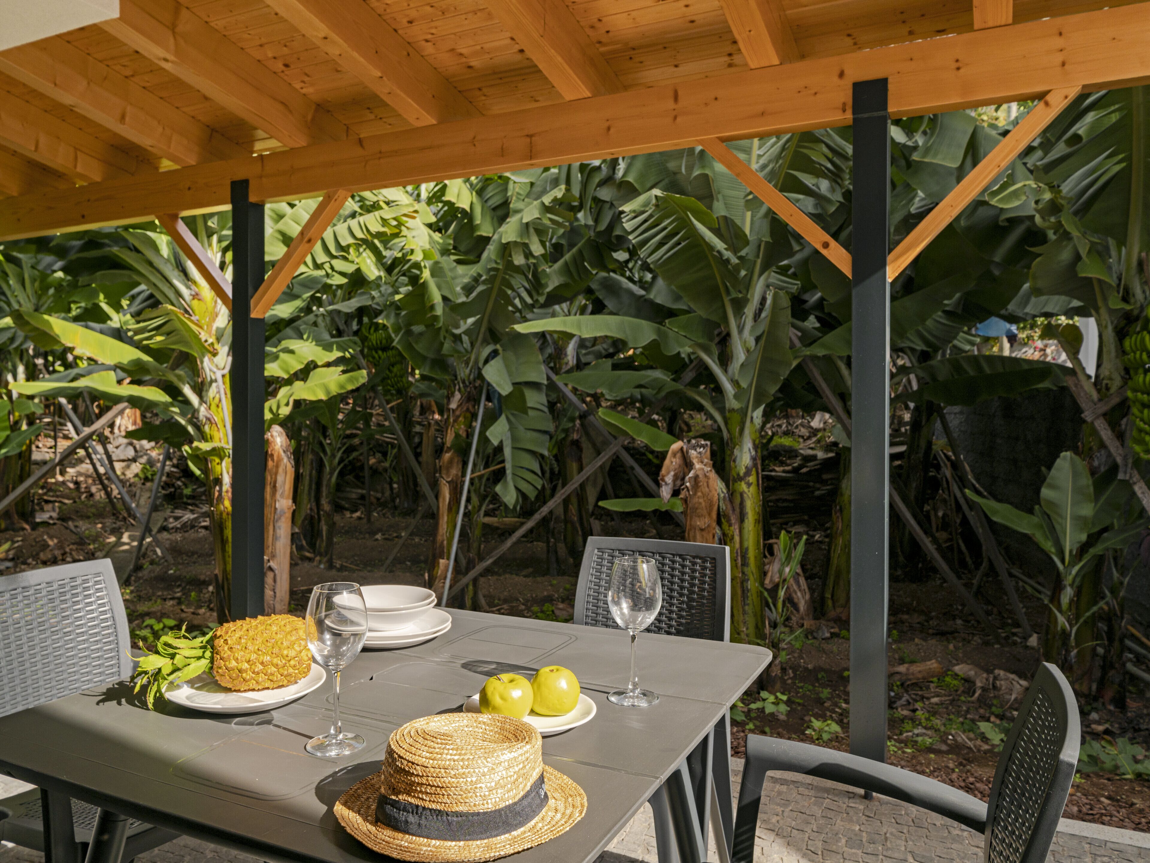 屋外ダイニングエリア