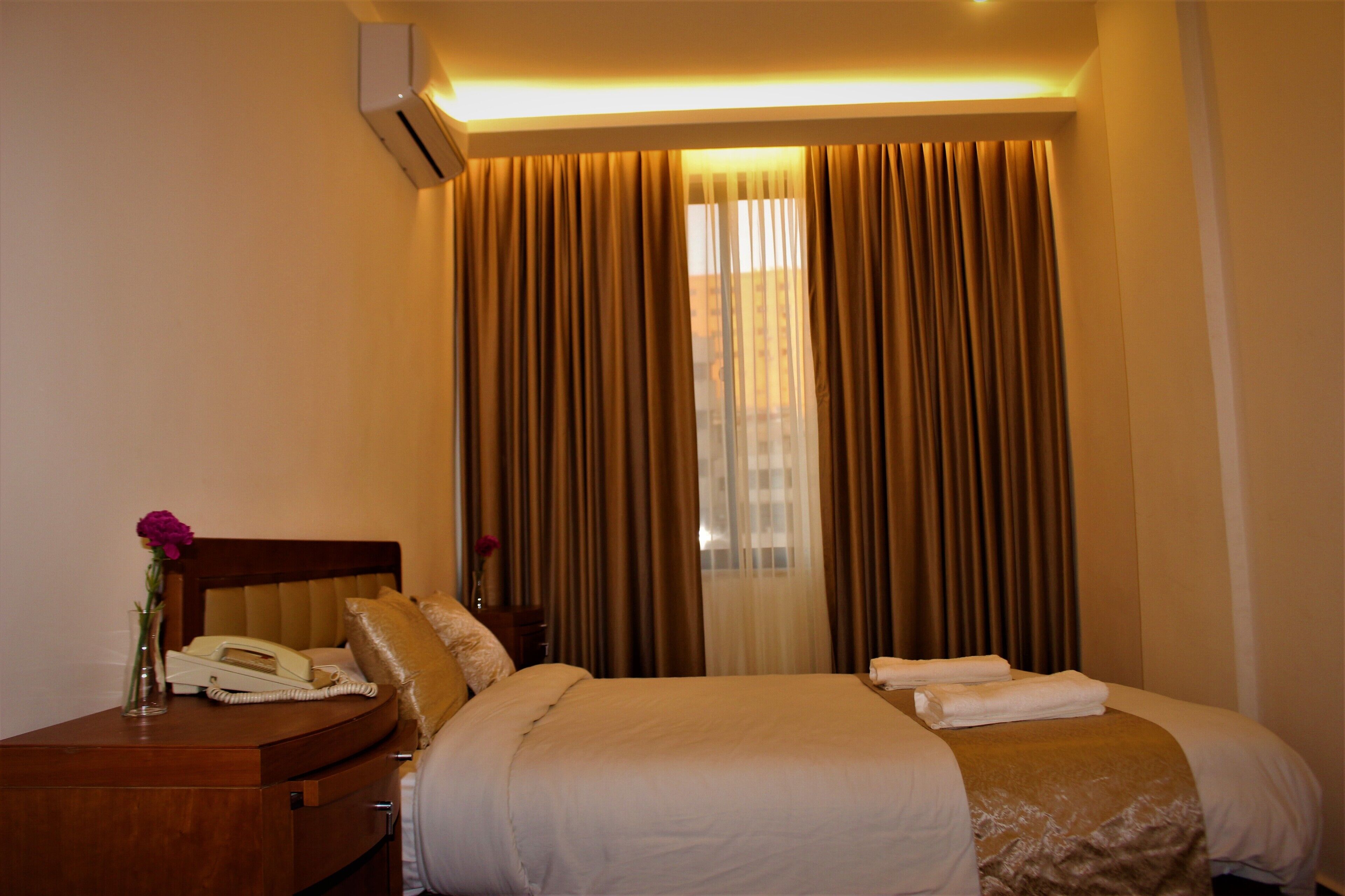 Photo - New MerryLand Hotel