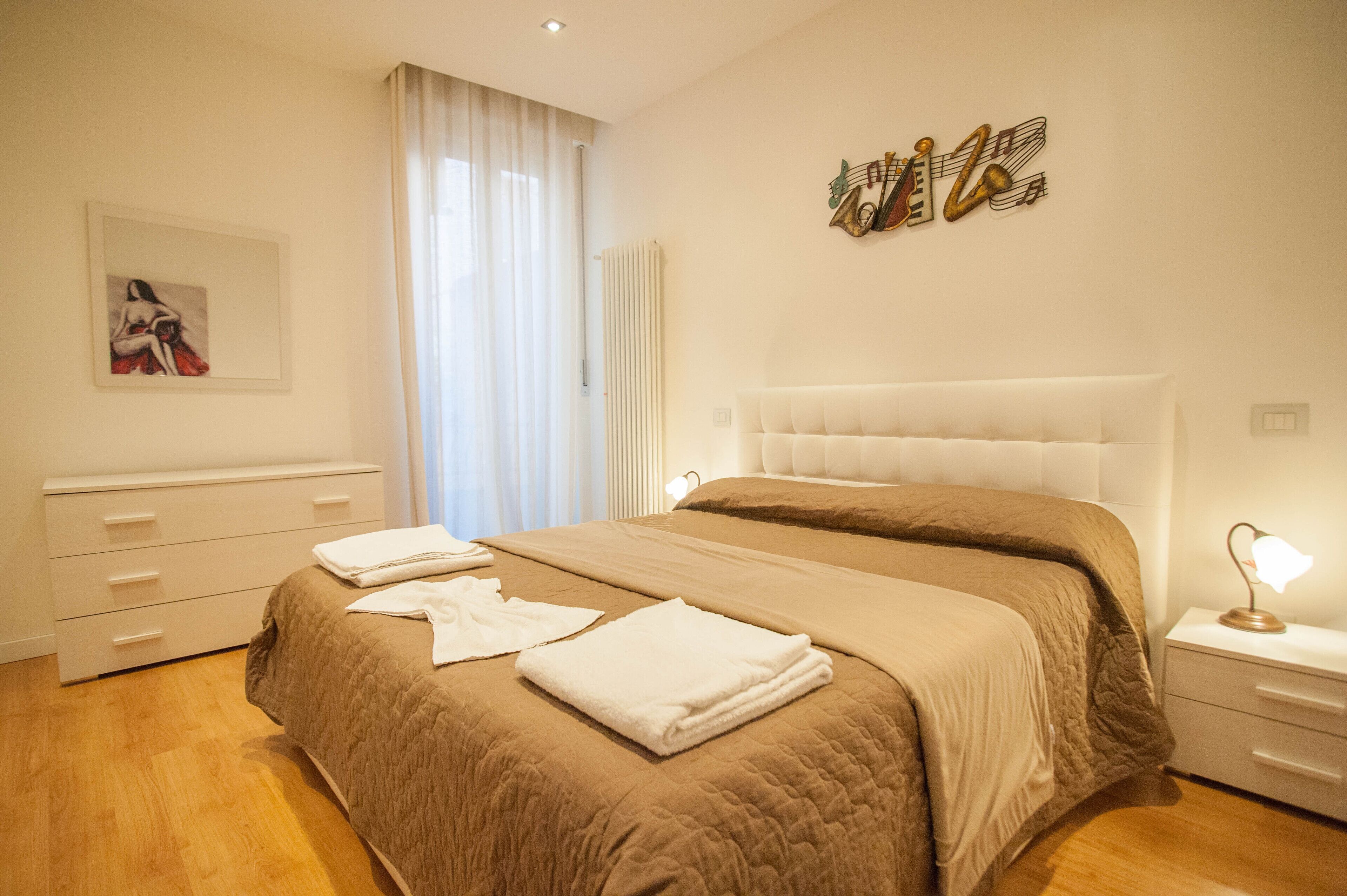 شقة ديلوكس - غرفة نوم واحدة | 1 غرفة نوم ومكواة/لوح كي وواي فاي مجانًا وملاءات أسرّة