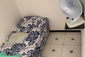 Free WiFi, bed sheets
