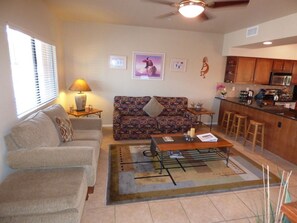 Televisor intel·ligent i reproductor de DVD 