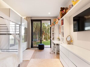 6 sovrum, strykjärn/strykbräda, internet och sängkläder