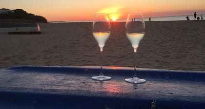 Malandar Charming apartment near beach and center.