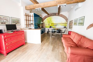 Exclusive-Apartment, 2 Schlafzimmer | Wohnbereich