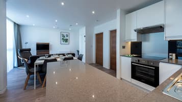 Family Apartment, 2 Bedrooms (1st Floor) | Living area