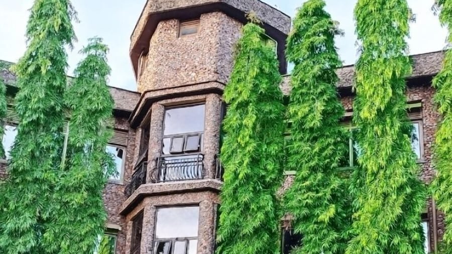 Discovery Courts Hotel