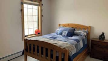 5 habitaciones, tabla de planchar con plancha y cuna de viaje