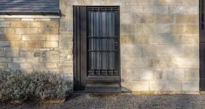 Canal-side architect-designed tiny house