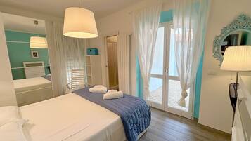 2 bedrooms, iron/ironing board, free WiFi