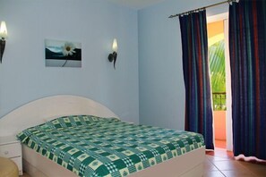 4 chambres, fer et planche à repasser, Wi-Fi, draps fournis