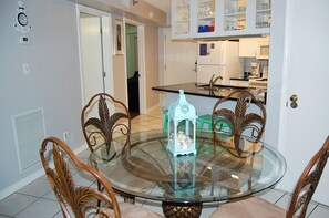 Private kitchen - Harbour Place 204 (Orange Beach)