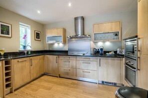 Villa | Private kitchen - Stonegate Court (York)