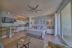 1 bedroom, iron/ironing board, WiFi, bed sheets - Shores of Panama 1306~Studio~sleeps 4 (Panama City Beach)