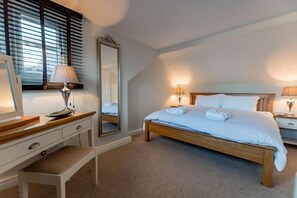 Lägenhet - 2 sovrum | 2 sovrum, individuell inredning, unika möbler och strykjärn/strykbräda