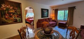 Suíte família | Roupas de cama antialérgicas, Wi-Fi de cortesia, roupa de cama