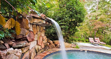 Lily Creek Lodge