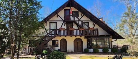 Facciata della struttura