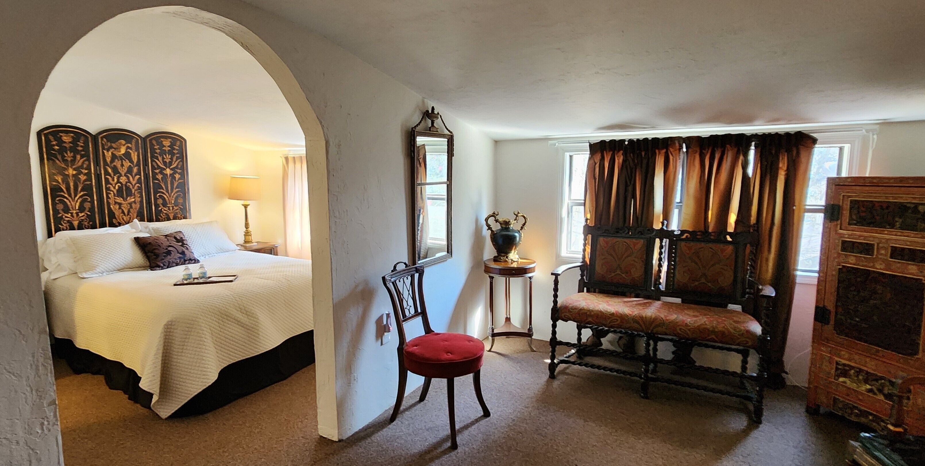 Suite estándar | Ropa de cama hipoalergénica, wifi gratis y ropa de cama 