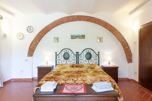 2 chambres, Wi-Fi gratuit, draps fournis