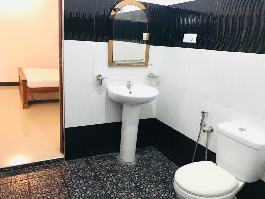 Double Room | Bathroom