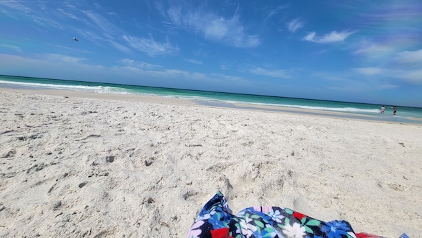 A beach with white sand and a clear blue sky. - Home with private heated pool (Bradenton)