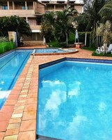 3 piscinas al aire libre