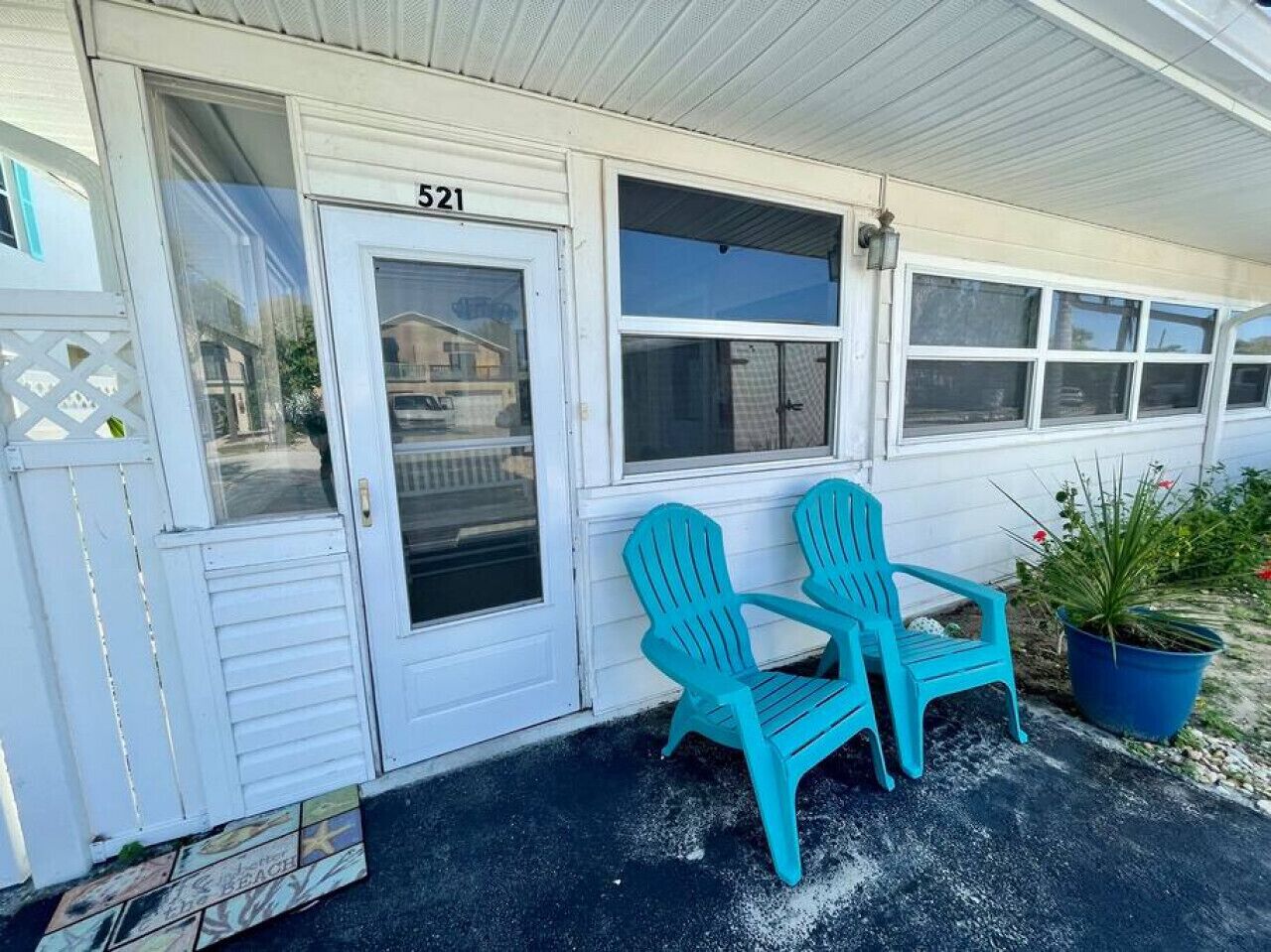 Jefferson 521 · Villa 1 - Laughing Dolphin 3 Bedroom