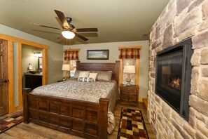 House, Multiple Beds, Hot Tub | 3 bedrooms, individually decorated, individually furnished - Ivie Holler (Gatlinburg)