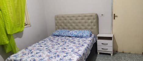 Casa (3 quartos) | 3 habitaciones, tabla de planchar con plancha y wifi gratis