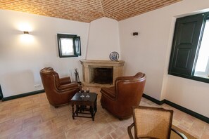 Double Room, Garden View | Room amenity