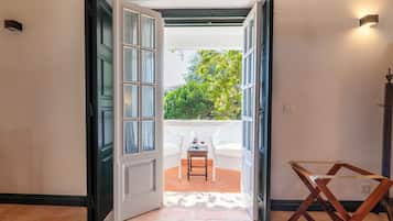 Double Room, Garden View | Balcony