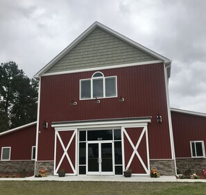 Exterior - Studio Cottage 214** (New Bern)