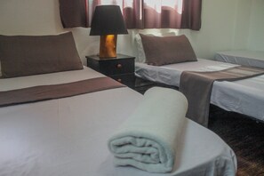 Phòng đôi hoặc 2 giường đơn | Minibar, truy cập Internet không dây miễn phí, bộ trải giường