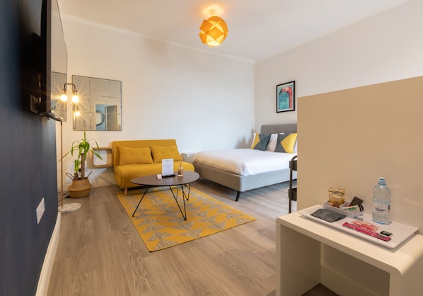 Business Studio, Private Bathroom (Flat3A Fulwood Heights) | Interior
