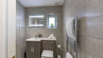 Apartment, Private Bathroom (Flat1 Fulwood Heights) | Bathroom