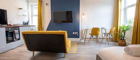 Executive Studio, Private Bathroom (Flat3B Fulwood Heights) | Interior