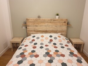 2 bedrooms