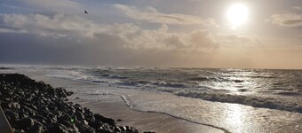 Renovated 80m2 villa close to the beach, golf course and shops