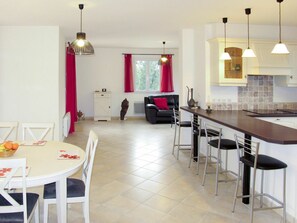 Dining - Wonderful private villa for 6 guests with private pool, WIFI, A/C, TV and terrace (Lorgues)