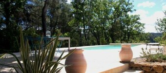 Nel cuore della verde Provenza nel Var, antico affascinante ovile