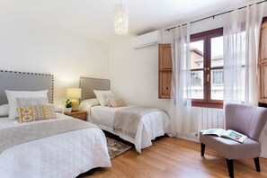 Apartment (3 Bedrooms) - Genteel Home Piedra Santa (Granada)