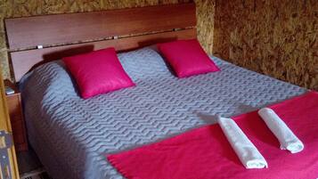 2 bedrooms, iron/ironing board, travel crib, free WiFi