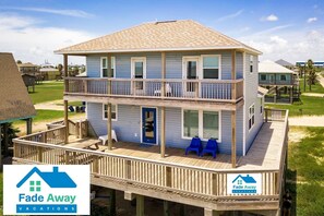 Exterior - See the Sea(on the Beach) Sleeps 16 (Surfside Beach)